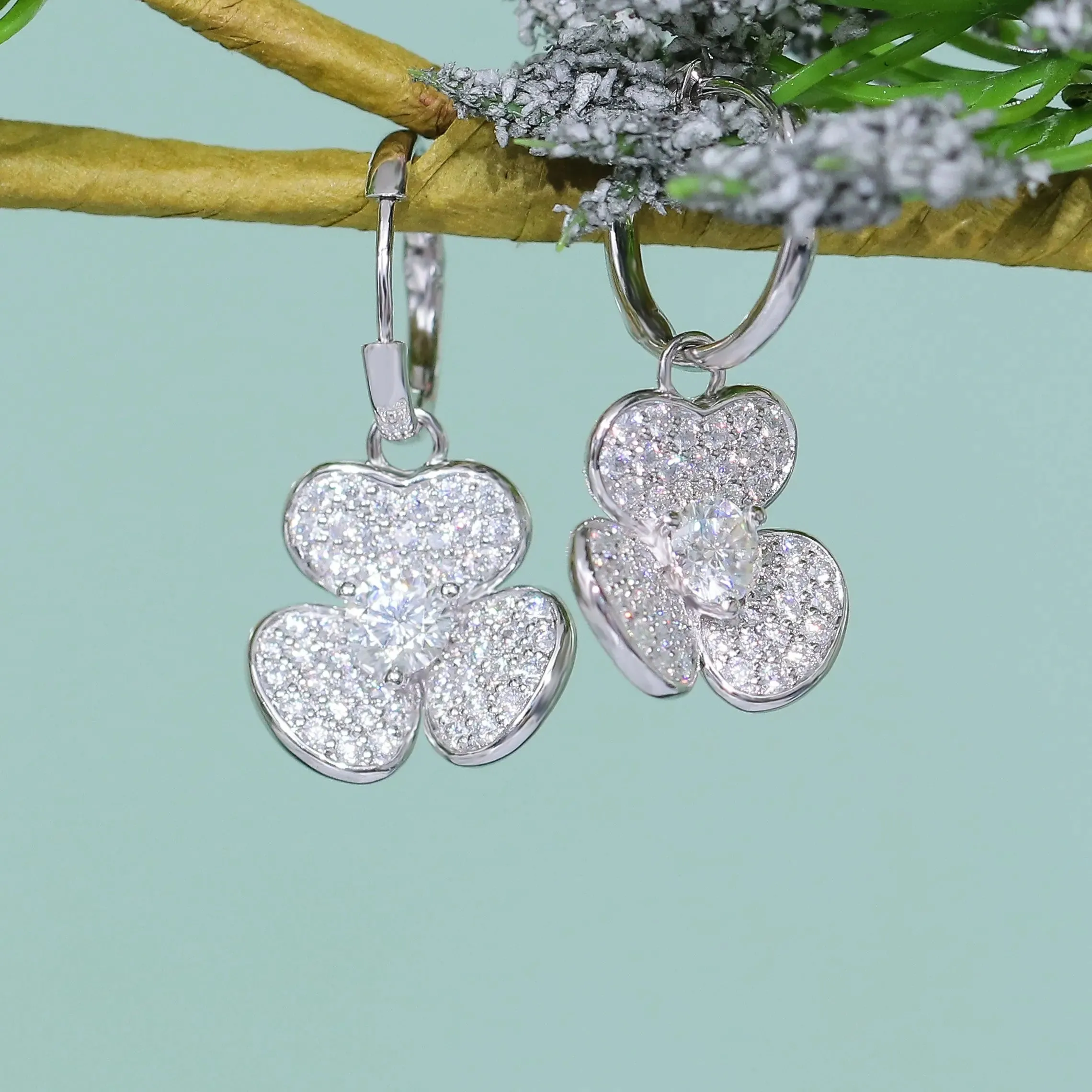 10k White / Yellow / Rose Gold Moissanite Clover Earrings 2.3ctw