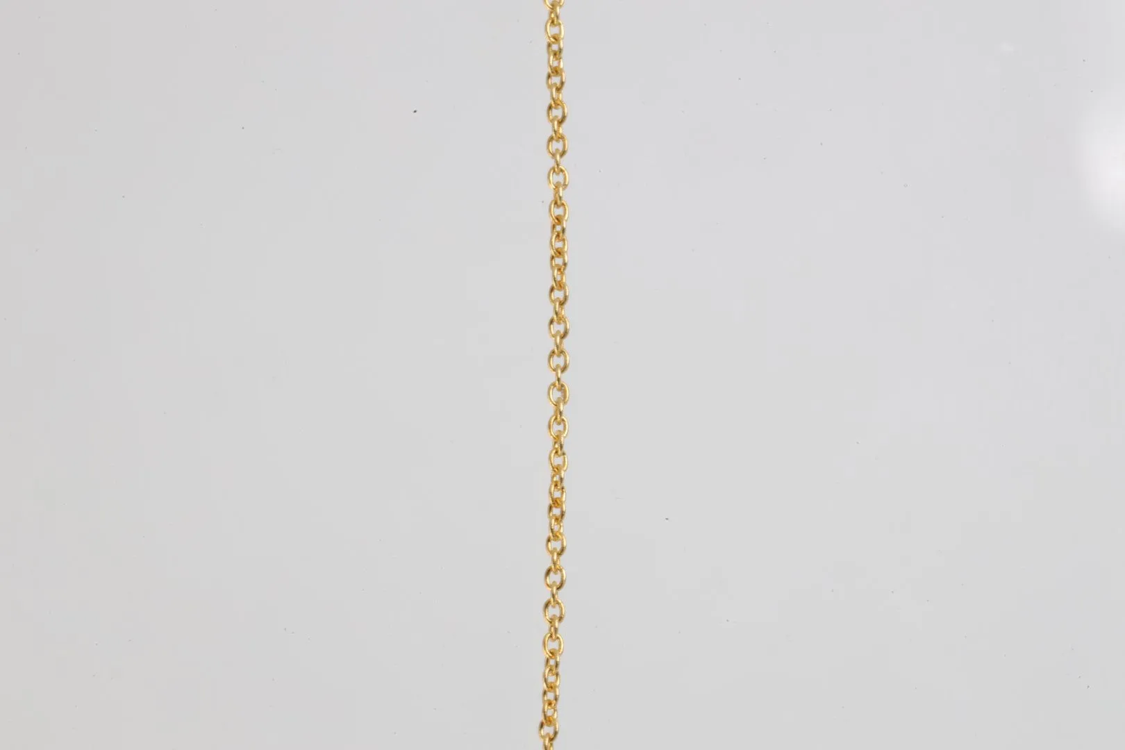 18'' 18k Yellow Gold 0.15tcw Diamond Circle Necklace (2.04g.)