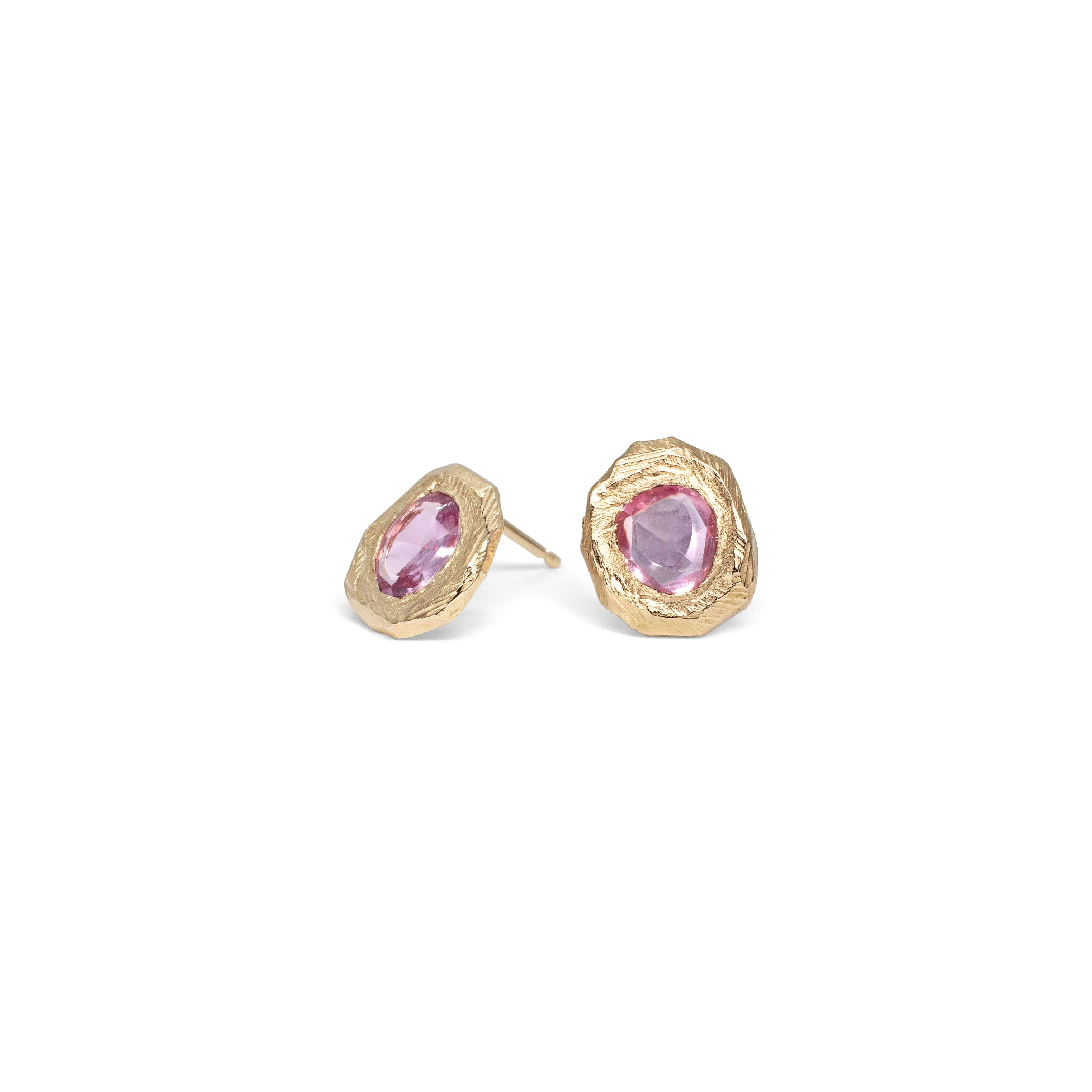 18K Freeform Stud Earring in Pink Sapphire