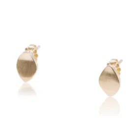 18K YELLOW GOLD SATIN LOTUS STUD EARRINGS