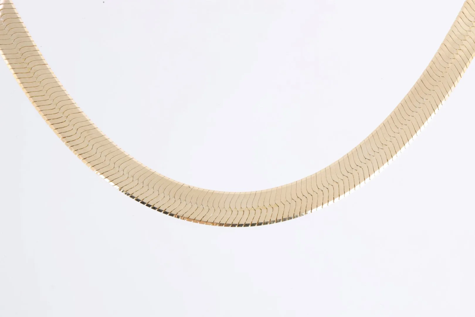 18" 14k Yellow Gold Herringbone Chain (23.78g.)