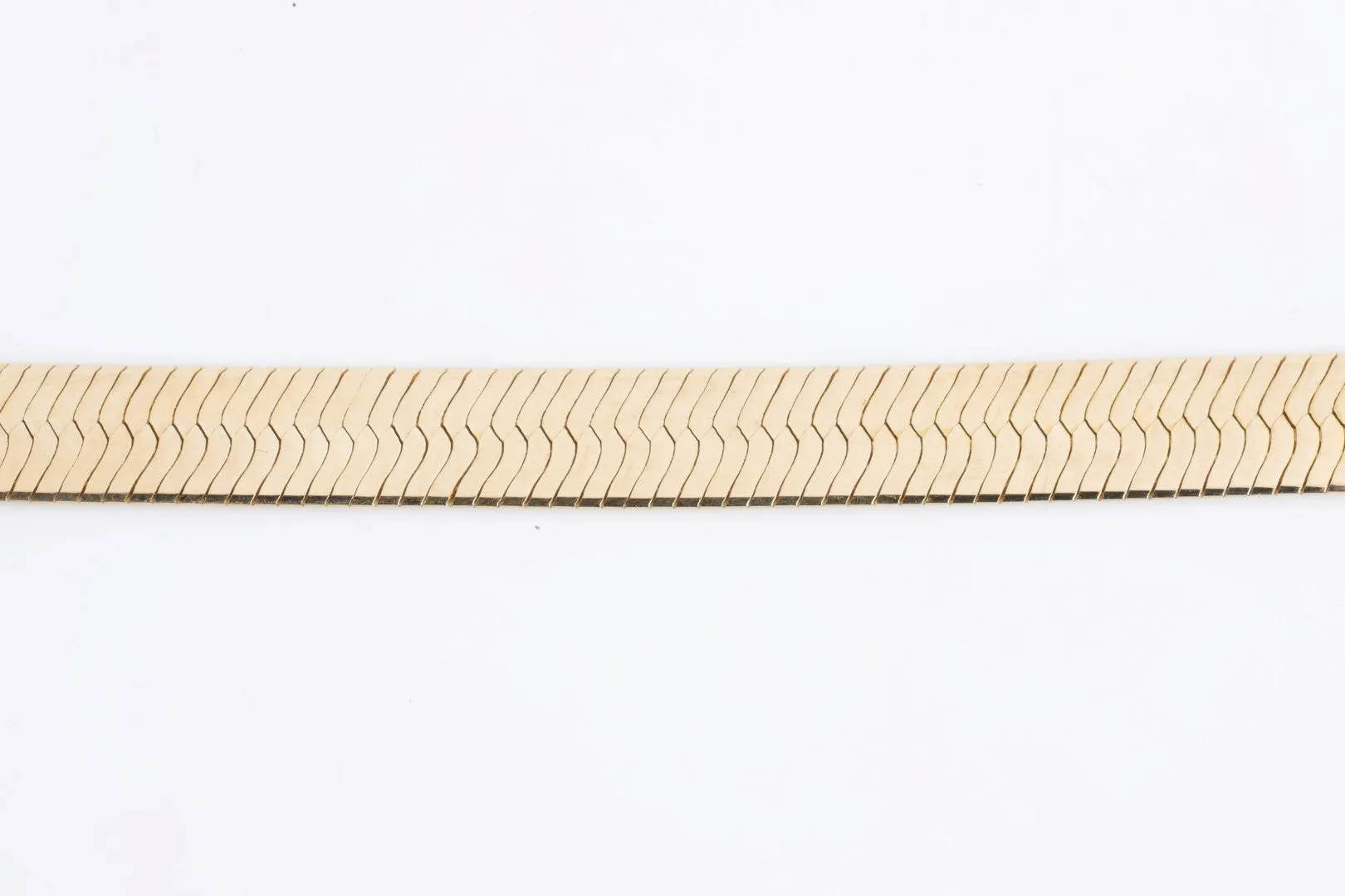 18" 14k Yellow Gold Herringbone Chain (23.78g.)