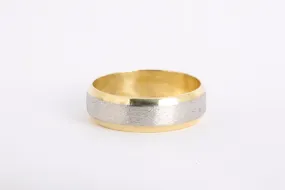 700 Platinum & 18k Yellow Gold Ring Band Size 10.75 (8.66g.)