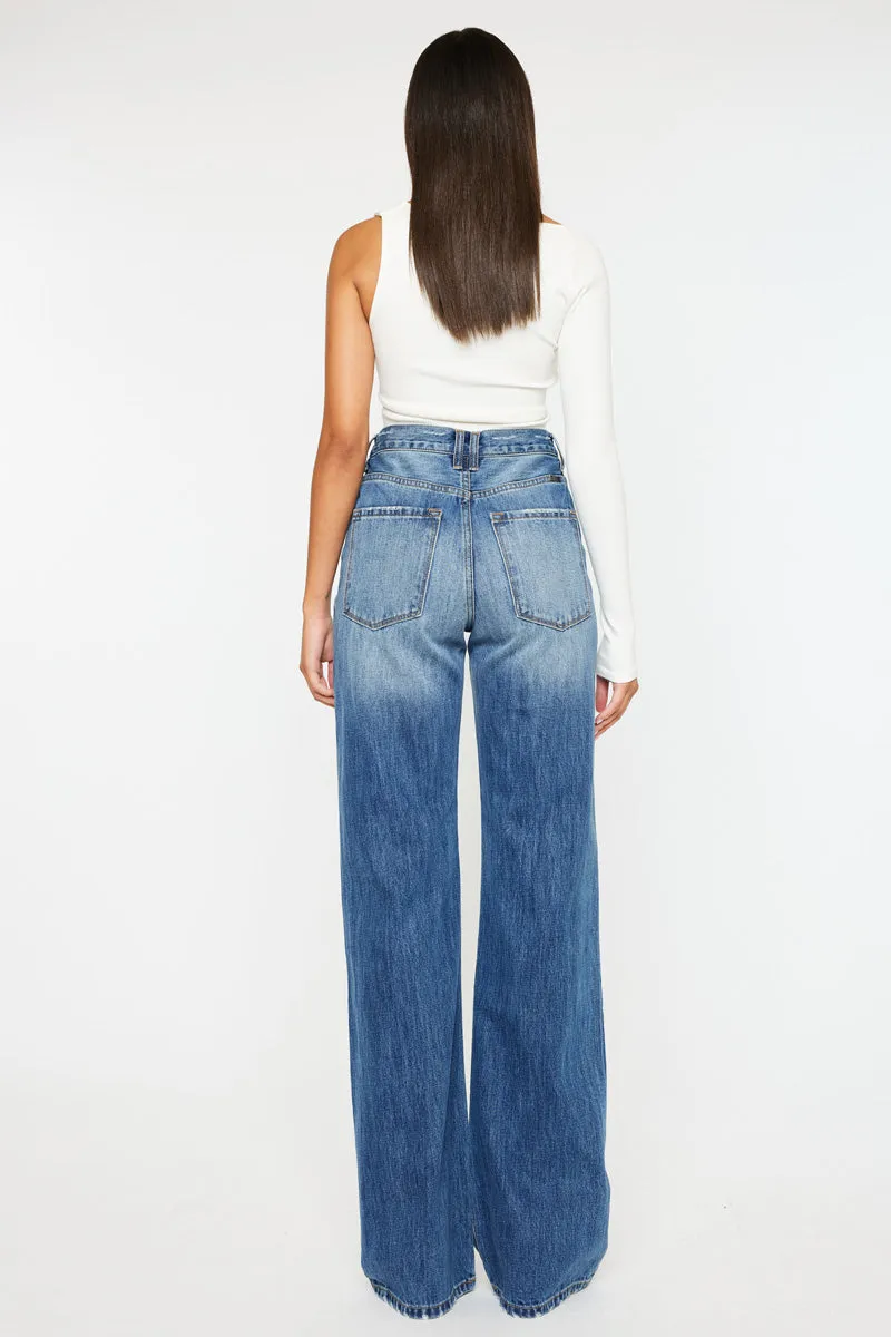 Ariena Ultra High Rise 90's Flare Jeans