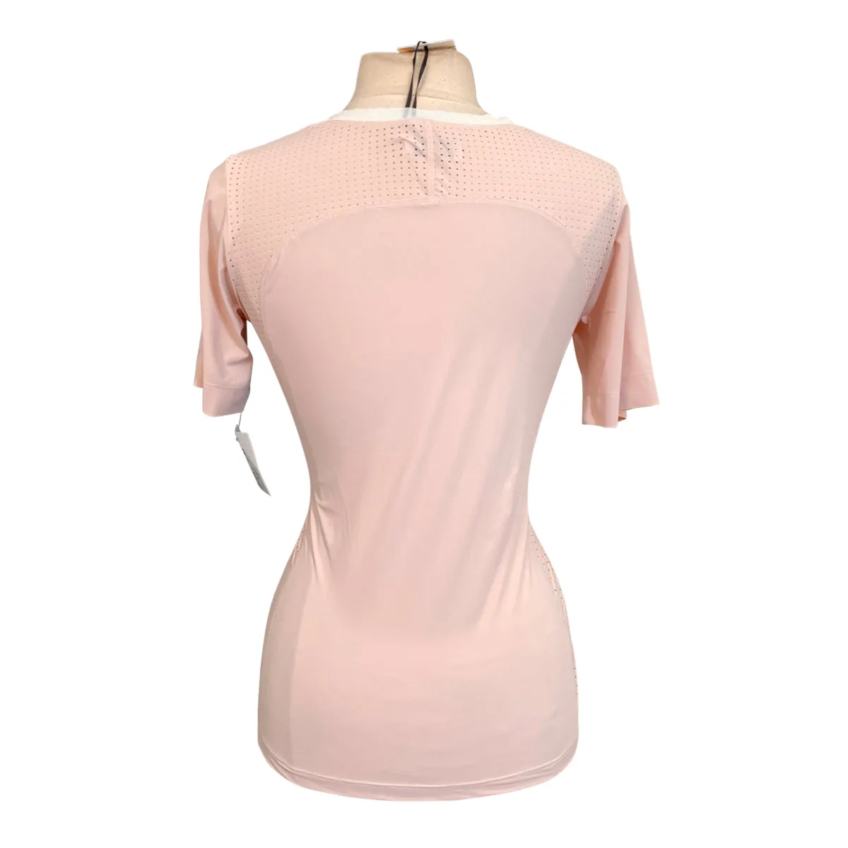 CALLIDAE The Short Sleeve Tech V Neck in Blush - Women's Medium