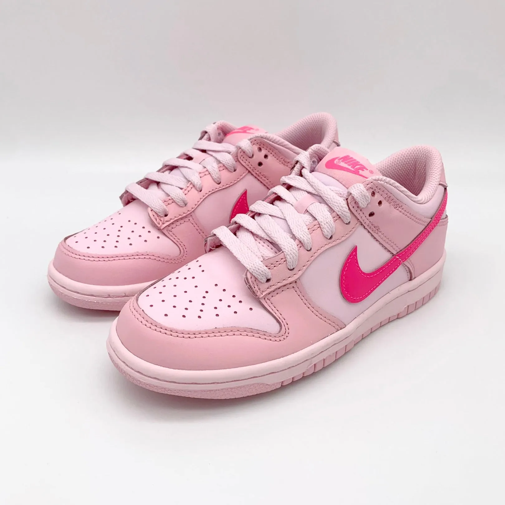 Nike Dunk Low Triple Pink (GS)